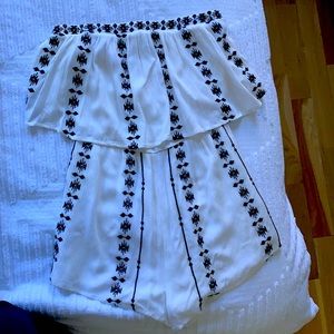 Forever 21 Aztec strapless romper